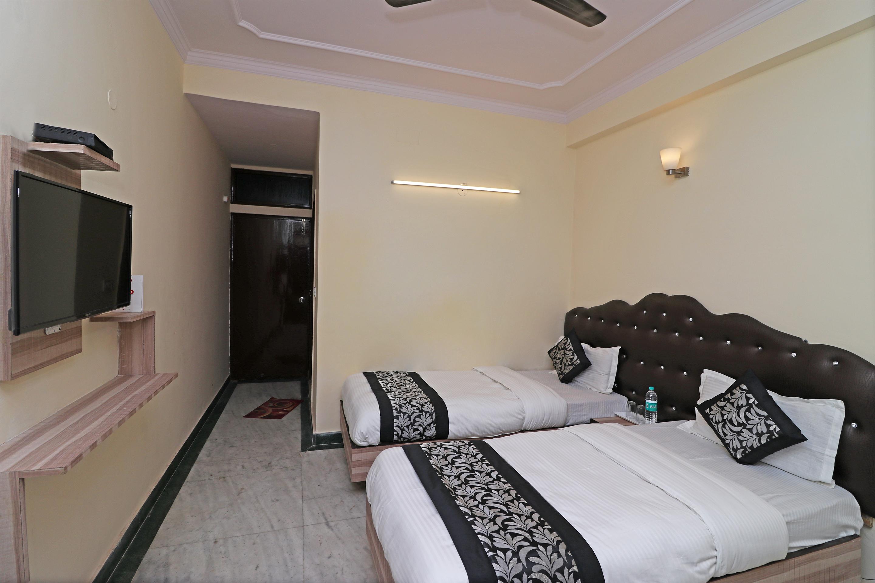 Adb Rooms Hotel Silver Shine New Delhi Buitenkant foto