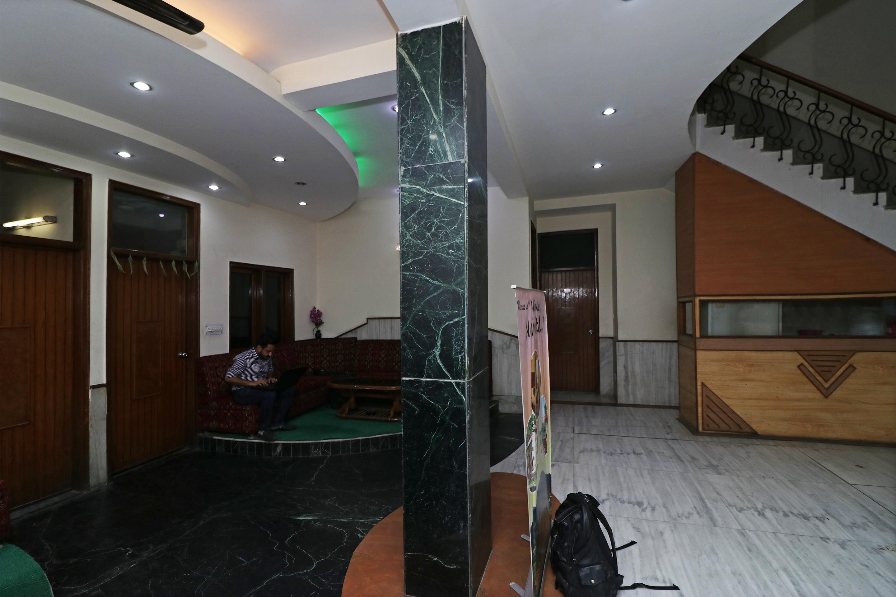 Adb Rooms Hotel Silver Shine New Delhi Buitenkant foto